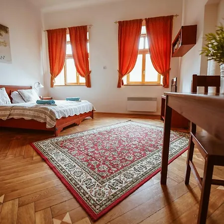 Stein Elbogen Guest house Loket